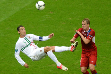 Euro 2012: le Portugal bat la République Tchèque (1-0) et se qualifie pour les demi-finales