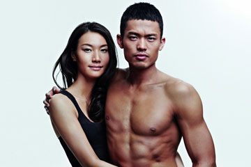 Lin Dan et son épouse posent pour Men's Health