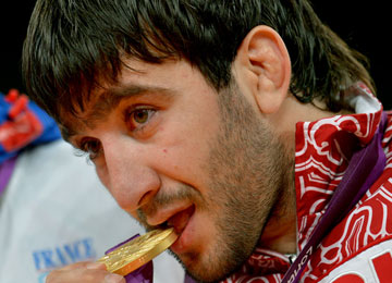 JO-2012: Le Russe Mansur Isaev remporte la médaille d'or de judo de la catégorie des -73 kg messieurs