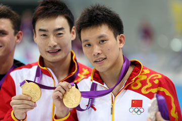 JO-2012-Tremplin 3 m synchronisé messieurs: Qin Kai et Luo Yutong champions olympiques