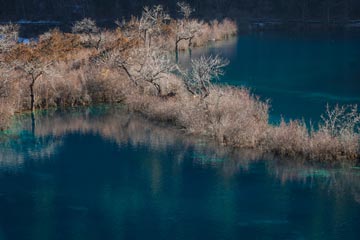 Photos: beaux paysages de l'hiver dans la vallée de Jiuzhaigou
