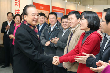 Chine : Wen Jiabao appelle &agrave; davantage d'innovation scientifique et technologique
