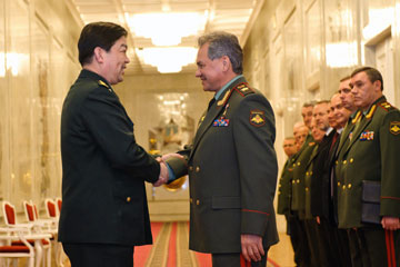 Chine/Russie : renforcer la coopération bilatérale sur la défense