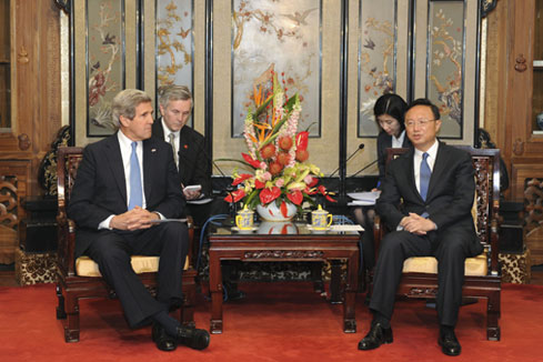 Yang Jiechi: la Chine maintient fermement la paix et la stabilité dans la Péninsule coréenne