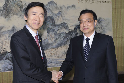 Le PM chinois rencontre le ministre des AE de la République de Corée