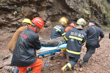 Chine: deux morts dans un glissement de terrain dans la zone sinistr&eacute;e du Sichuan