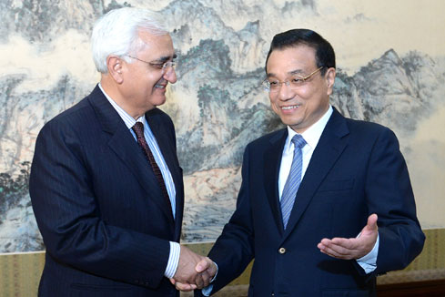 Rencontre entre le PM chinois et le ministre indien des AE