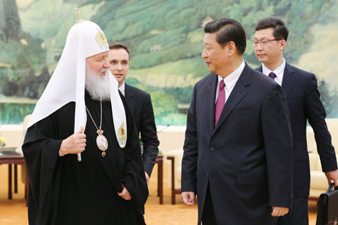 Le président chinois Xi Jinping rencontre le patriarche russe à Beijing