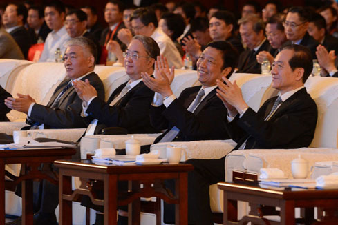 Le vice-pr&eacute;sident chinois met l'accent sur l'innovation scientifique et technologique