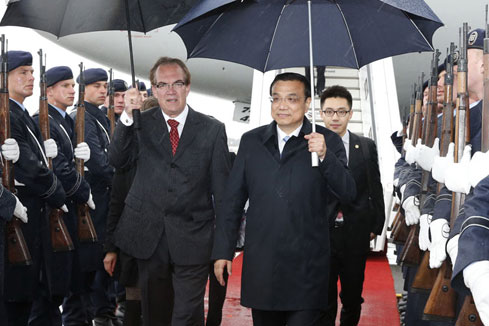 Le Premier ministre chinois entame une visite officielle en Allemagne