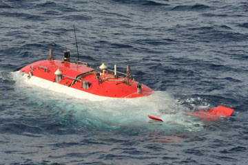Le submersible habit&eacute; Jiaolong r&eacute;alise une plong&eacute;e en eau profonde