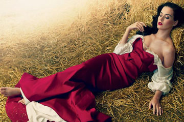 PHOTO - Katy Perry, fleurie en couverture de Vogue