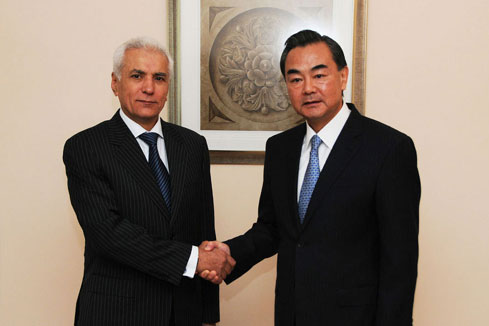 Le ministre chinois des AE rencontre ses homologues russe, tadjik et kirghiz