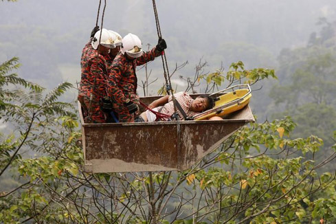 Malaisie : un bus tombe dans un ravin en montagne, faisant au moins 37 morts