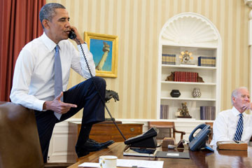 Sur le pied de guerre, Obama choisi de mettre les pieds sur la table