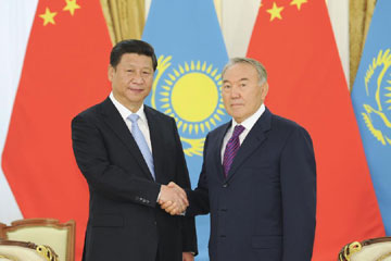 Les présidents chinois et kazakh s'engagent à renforcer les relations bilatérales