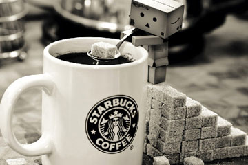 Starbucks se d&eacute;fend de pratiquer des prix &eacute;lev&eacute;s en Chine