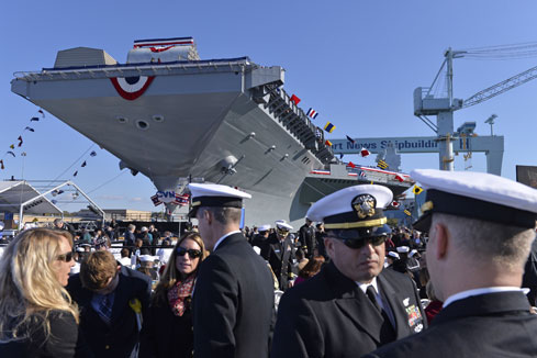 L'US Navy lance un nouveau porte-avions