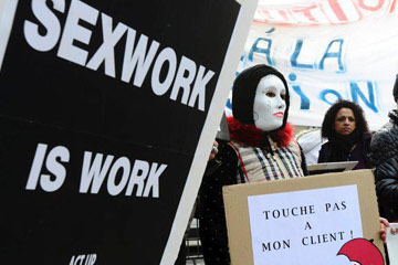 France : la p&eacute;nalisation des clients de la prostitution fait d&eacute;bat