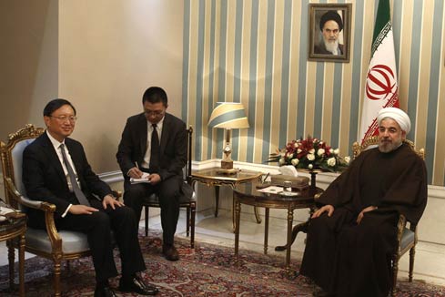 Le président iranien rencontre le conseiller d'Etat chinois Yang Jiechi