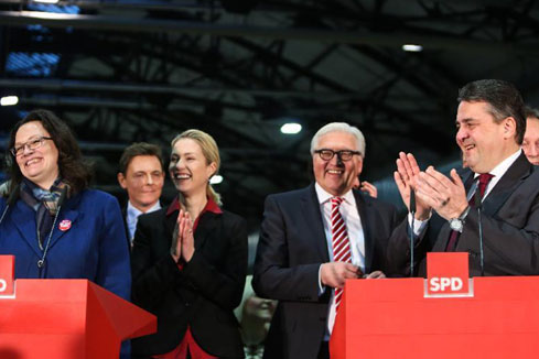 Allemagne : le SPD se prononce en faveur de la grande coalition avec Merkel