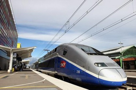 C'est parti pour le trajet direct Paris-Barcelone en TGV !