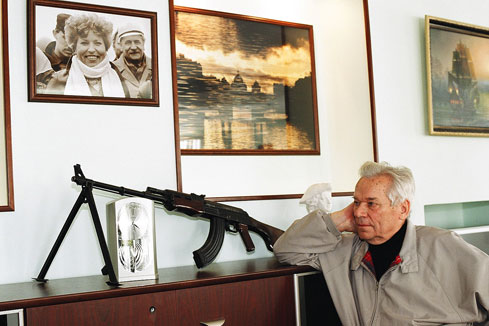 D&eacute;c&egrave;s de Mikha&iuml;l Kalachnikov, l'inventeur de l'AK-47