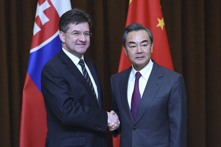 Le ministre chinois des AE prévoit une coopération fructueuse avec la Slovaquie