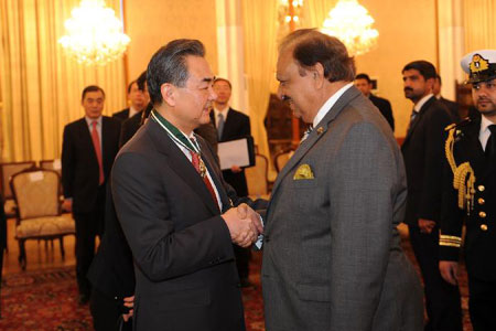 Le Pakistan et la Chine s'engagent à consolider davantage leurs relations amicales