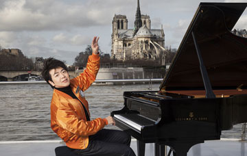Le pianiste Lang Lang pose pour Paris Match