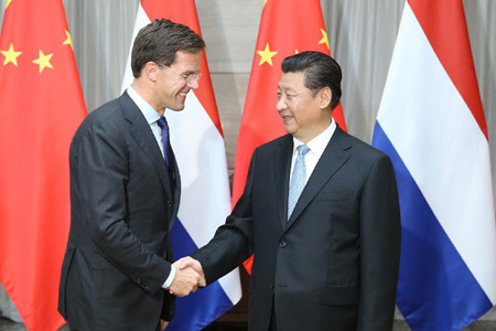 Xi Jinping appelle au développement des relations sino-néerlandaises