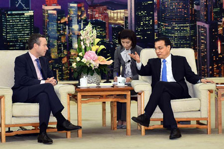 Li Keqiang rencontre le rédacteur en chef du Financial Times