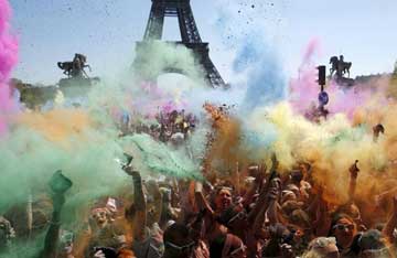 France : la Color Run de Paris du 19 avril 2015