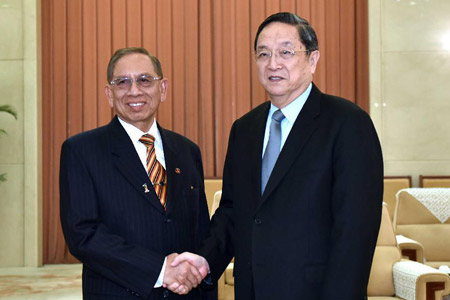 Yu Zhengsheng s'engage à renforcer les relations avec la Malaisie