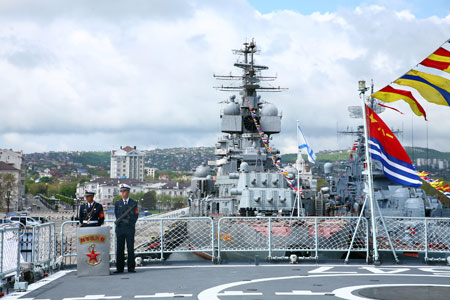 Lancement des exercices maritimes sino-russes "Joint Sea-2015"