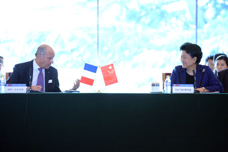 Une vice-PM chinoise insiste sur les échanges sino-français culturels et entre les peuples
