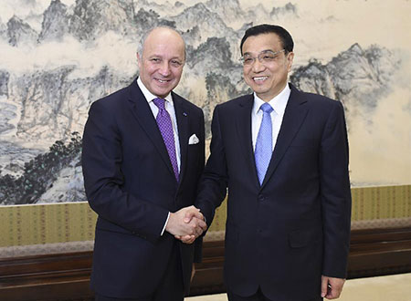 Le Premier ministre chinois rencontre le ministre français des Affaires étrangères
