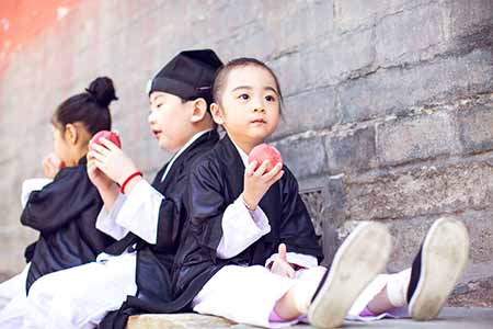 De jeunes prêtres taoïstes à Beijing