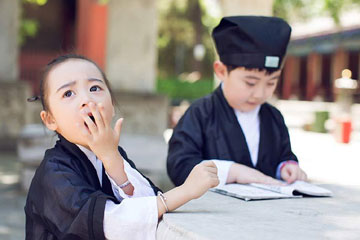 Beijing : quand des enfants deviennent taoïstes