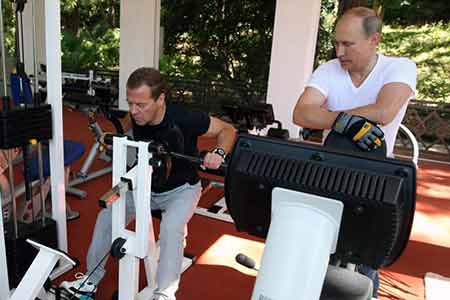 Poutine et Medvedev s'entraînent ensemble le week-end !