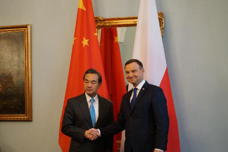 Le président polonais et le ministre chinois des Affaires étrangères décident d'élargir 
la coopération sino-polonaise
