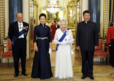 Le tapis rouge pour le président Xi au Royaume-Uni, signe d'une ère dorée pour les 
relations bilatérales (PAPIER GENERAL)