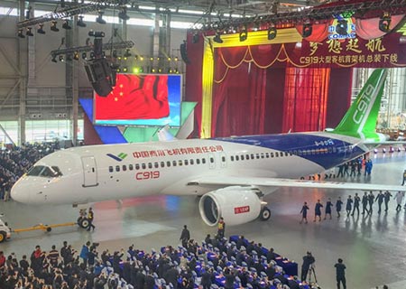 En images : Le C919, premier avion gros porteur chinois