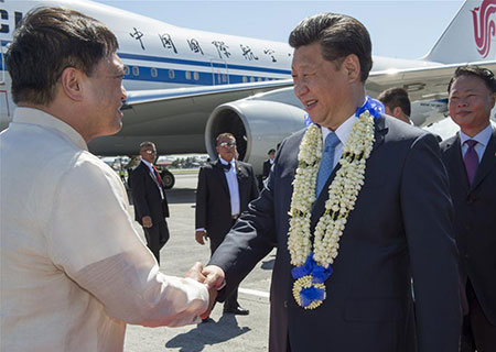 Arrivée du président chinois aux Philippines pour le sommet de l'APEC