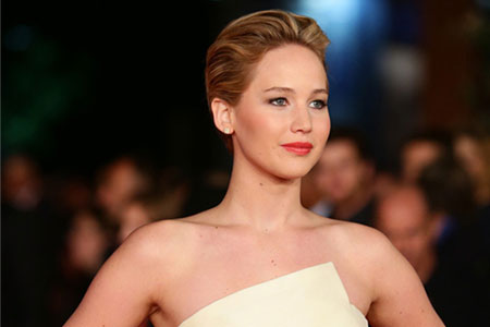 Hunger Games: les looks de Jennifer Lawrence sur le tapis rouge