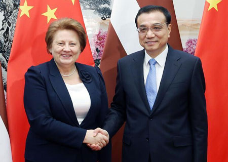 La Chine est prête à coopérer avec la Lettonie sur les ports et les chemins de fer