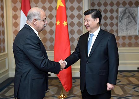 La Chine encourage les entreprises à participer à des projets d'ampleur en Egypte, 
affirme le président Xi