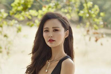 Le nouveau shooting de l'actrice Zhang Xinyi