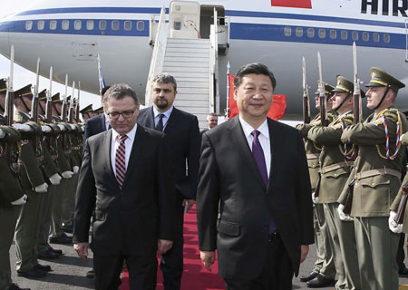 Le président chinois arrive en République tchèque pour une visite d'Etat