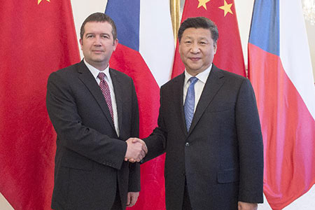 Xi rencontre le président de la Chambre des députés tchèque et préconise le renforcement 
des liens bilatéraux